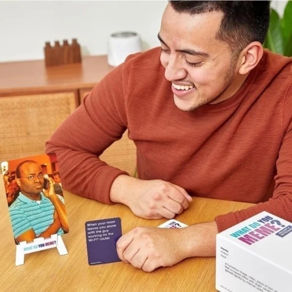 Party Game Adults Unisex WHAT DO YOU MEME? Card Fun 2019 - Picture 5 of 14